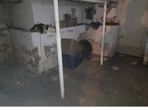 Tiny photo for 1701 W 8TH Street, Davenport, IA 52802 (MLS # QC4269599)