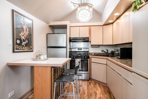 Tiny photo for 9439 Congress Park Avenue, Brookfield, IL 60513 (MLS # 12616137)