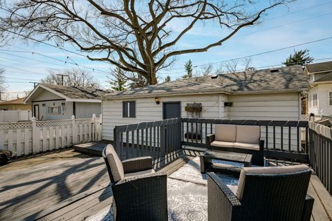 Tiny photo for 9439 Congress Park Avenue, Brookfield, IL 60513 (MLS # 12616137)