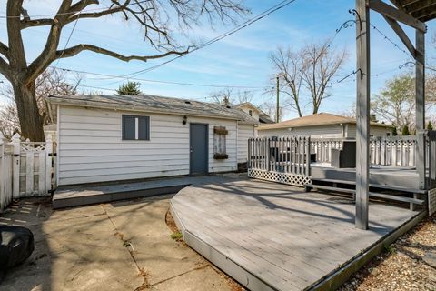 Tiny photo for 9439 Congress Park Avenue, Brookfield, IL 60513 (MLS # 12616137)