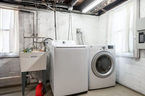 Tiny photo for 9439 Congress Park Avenue, Brookfield, IL 60513 (MLS # 12616137)