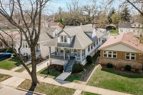 Tiny photo for 9439 Congress Park Avenue, Brookfield, IL 60513 (MLS # 12616137)