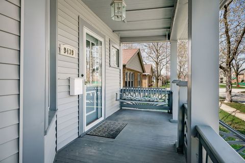 Tiny photo for 9439 Congress Park Avenue, Brookfield, IL 60513 (MLS # 12616137)