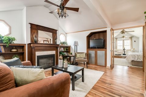 Tiny photo for 9439 Congress Park Avenue, Brookfield, IL 60513 (MLS # 12616137)