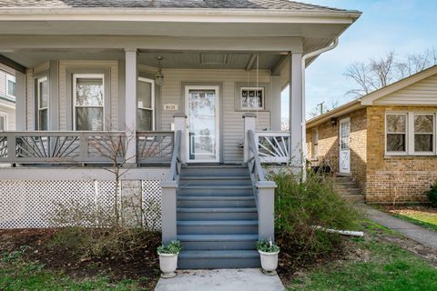 Tiny photo for 9439 Congress Park Avenue, Brookfield, IL 60513 (MLS # 12616137)