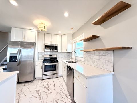 Tiny photo for 11742 S Racine Avenue, Chicago, IL 60643 (MLS # 12588919)