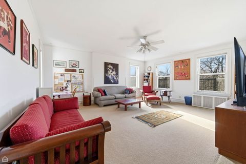 Tiny photo for 4933 S Woodlawn Avenue, Chicago, IL 60615 (MLS # 12540892)