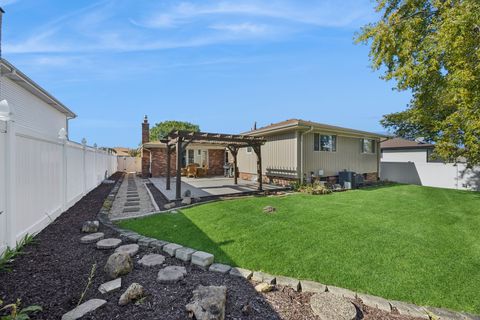 Tiny photo for 15649 Sierra Drive, Oak Forest, IL 60452 (MLS # 12463502)