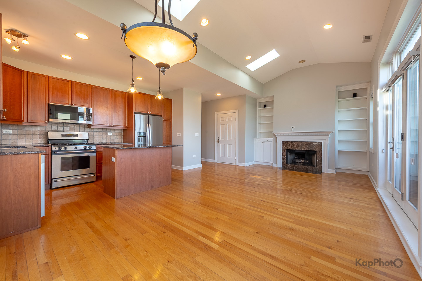 3454 N Ashland Avenue 4S