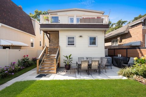 Tiny photo for 2637 N 73rd Court, Elmwood Park, IL 60707 (MLS # 12469004)