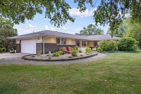 Photo of 7991 Forestview Drive, Orland Park, IL 60462 (MLS # 12492046)