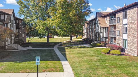 Tiny photo for 13635 Lamon Avenue #A23, Crestwood, IL 60418 (MLS # 12511381)