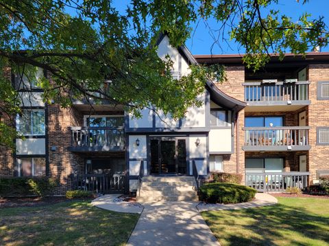 Photo of 13635 Lamon Avenue #A23, Crestwood, IL 60418 (MLS # 12511381)