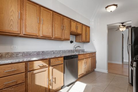 Tiny photo for 13635 Lamon Avenue #A23, Crestwood, IL 60418 (MLS # 12511381)