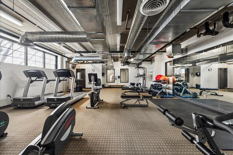 Tiny photo for 833 W 15th Place #907, Chicago, IL 60607 (MLS # 12595815)