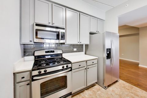 Tiny photo for 105 Lakeview Drive #307, Bloomingdale, IL 60108 (MLS # 12626277)