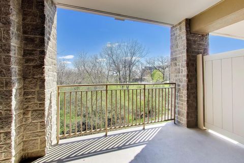 Tiny photo for 105 Lakeview Drive #307, Bloomingdale, IL 60108 (MLS # 12626277)