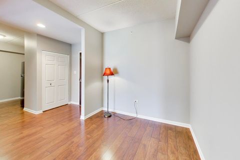 Tiny photo for 105 Lakeview Drive #307, Bloomingdale, IL 60108 (MLS # 12626277)