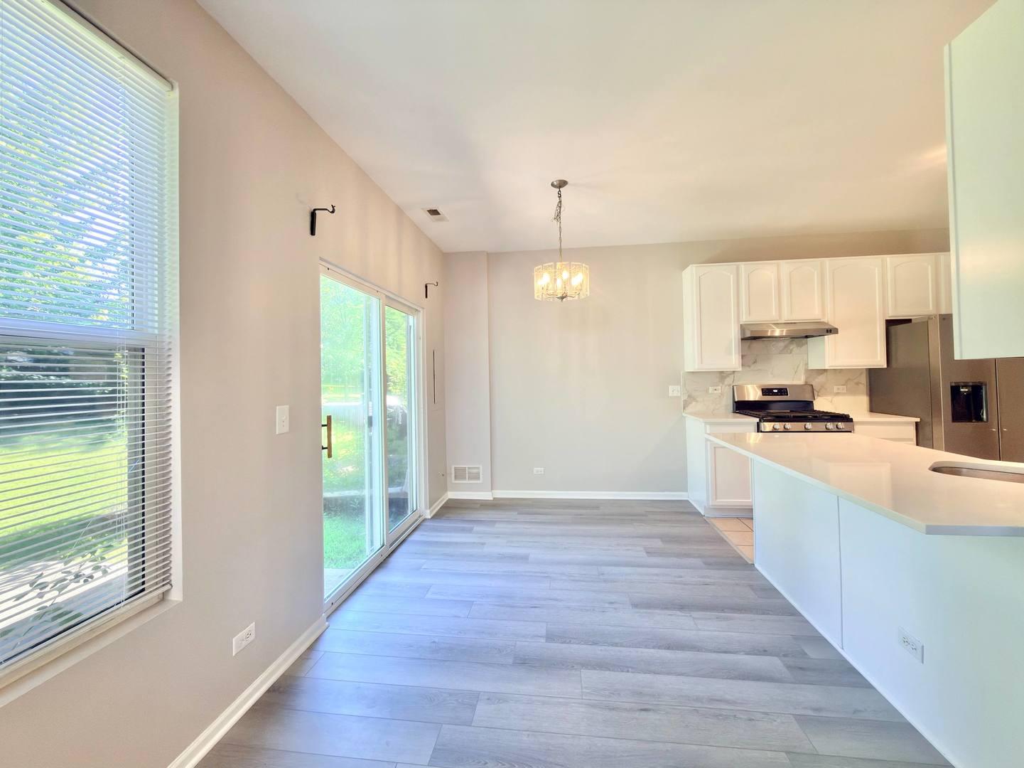 3989 BLACKSTONE Drive 3989