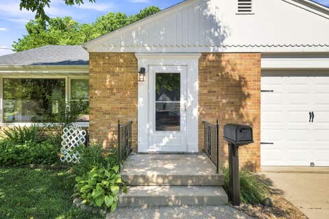Tiny photo for 1043 State Street, Ottawa, IL 61350 (MLS # 12700158)