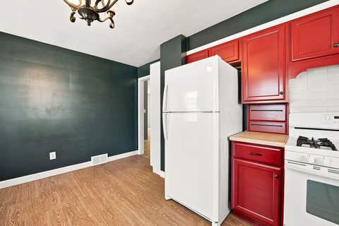 Tiny photo for 1043 State Street, Ottawa, IL 61350 (MLS # 12700158)