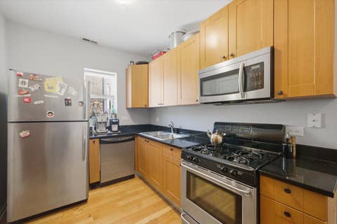 Tiny photo for 6419 N Greenview Avenue #3N, Chicago, IL 60626 (MLS # 12657490)
