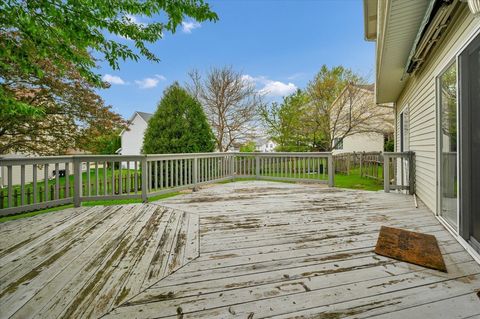 Tiny photo for 7 Appletree Court, Lake In The Hills, IL 60156 (MLS # 12647579)