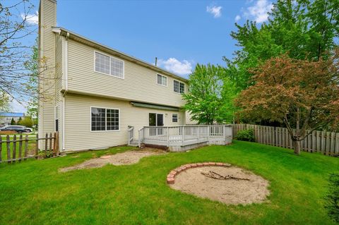 Tiny photo for 7 Appletree Court, Lake In The Hills, IL 60156 (MLS # 12647579)