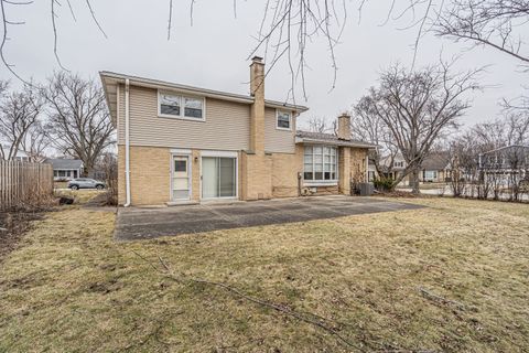 Tiny photo for 3501 Lawson Road, Glenview, IL 60026 (MLS # 12586672)