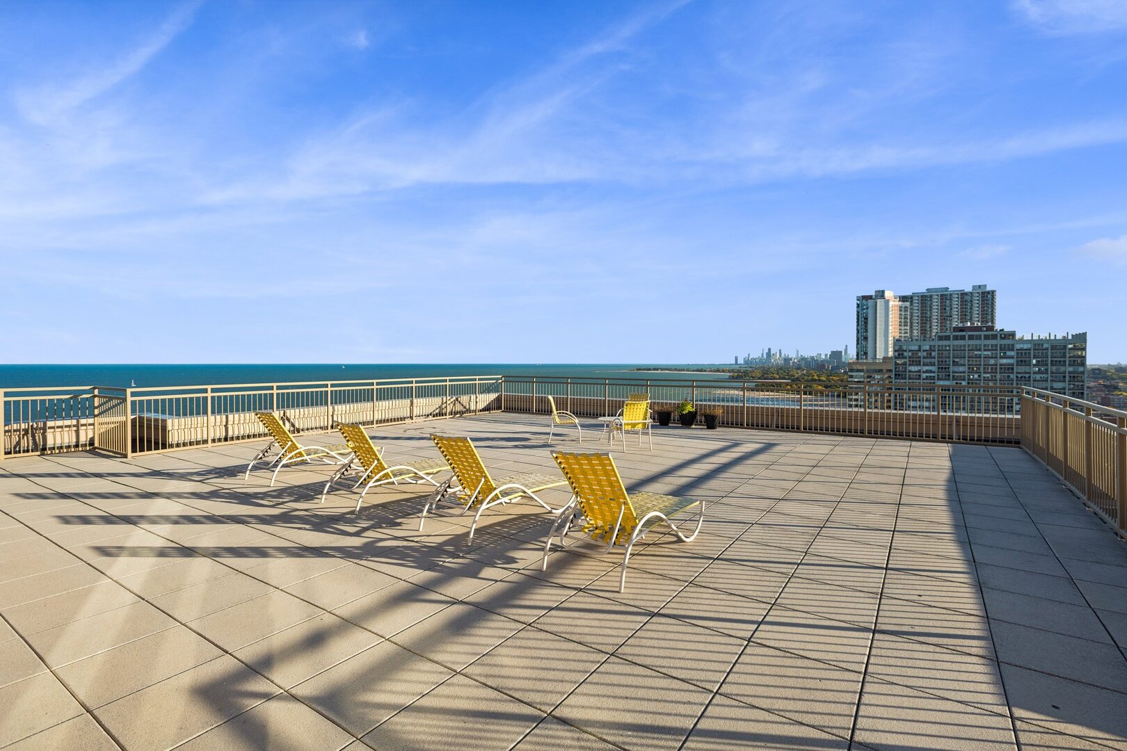 Chicago, Illinois 60660, United States, 1 Bedroom Bedrooms, ,2 BathroomsBathrooms,Residential,Active,233772