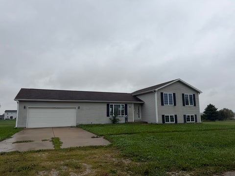 Photo of 501 Travis Drive, Carlock, IL 61725 (MLS # 12765367)