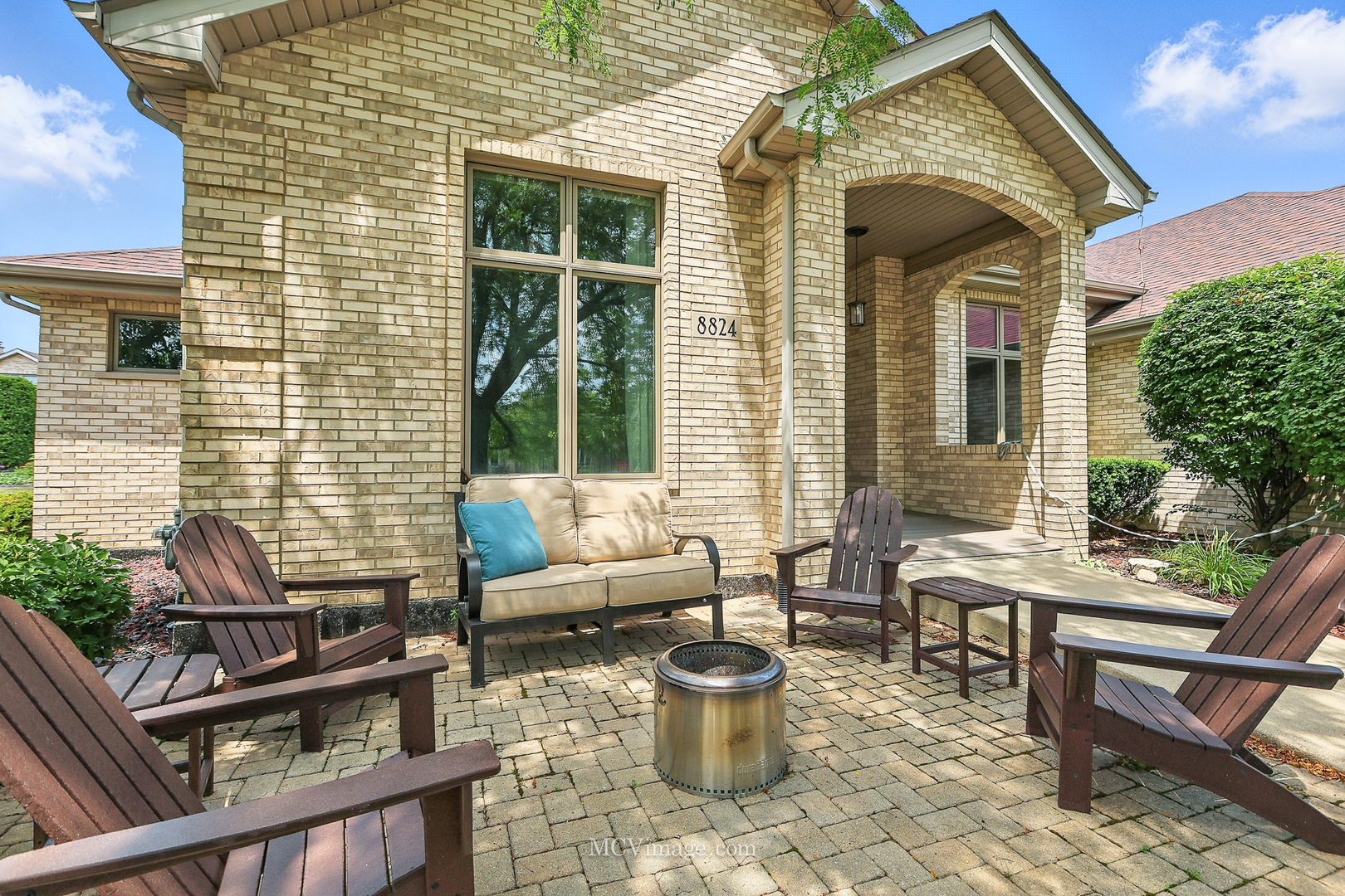 8824 Woodbine Court