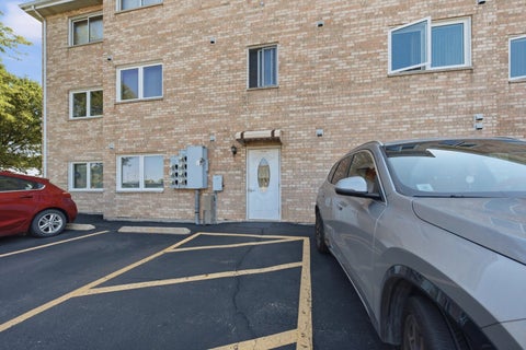 Tiny photo for 7900 Nagle Avenue #2N, Burbank, IL 60459 (MLS # 12742607)