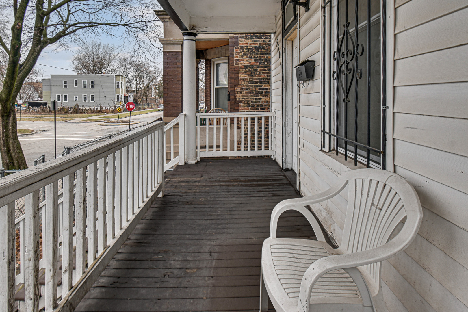 5607 S Laflin Avenue