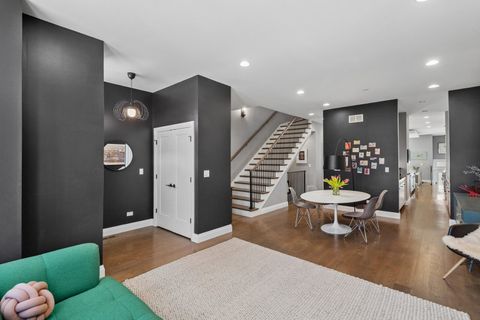 Tiny photo for 3717 N HERMITAGE Avenue, Chicago, IL 60613 (MLS # 12604031)