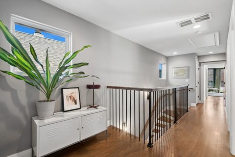 Tiny photo for 3717 N HERMITAGE Avenue, Chicago, IL 60613 (MLS # 12604031)