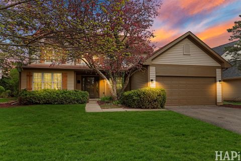 Photo of 182 Montclair Road, Vernon Hills, IL 60061 (MLS # 12626419)