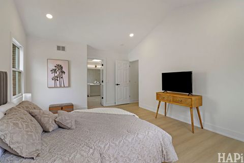 Tiny photo for 182 Montclair Road, Vernon Hills, IL 60061 (MLS # 12626419)
