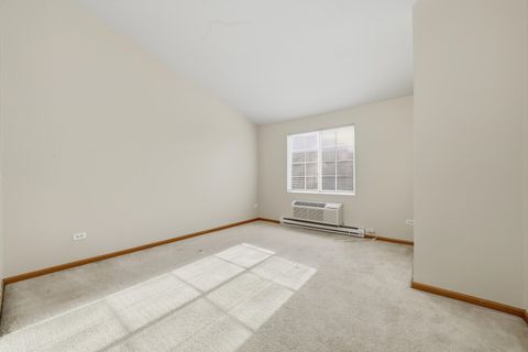 Tiny photo for 417 SILVERSTONE Drive #417, Carpentersville, IL 60110 (MLS # 12549226)