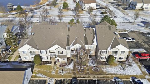 Tiny photo for 417 SILVERSTONE Drive #417, Carpentersville, IL 60110 (MLS # 12549226)