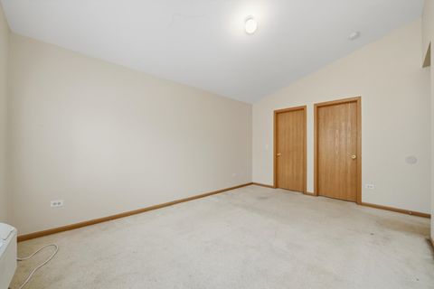 Tiny photo for 417 SILVERSTONE Drive #417, Carpentersville, IL 60110 (MLS # 12549226)