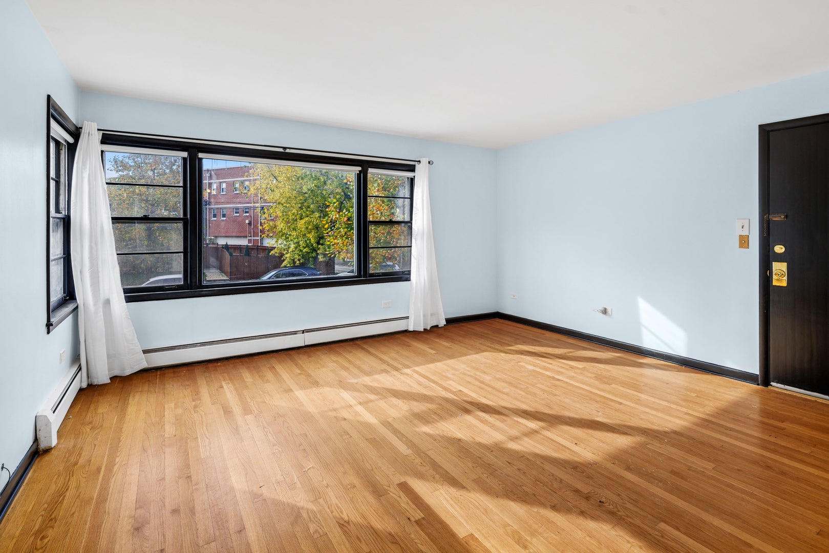 4900 W Berteau Avenue