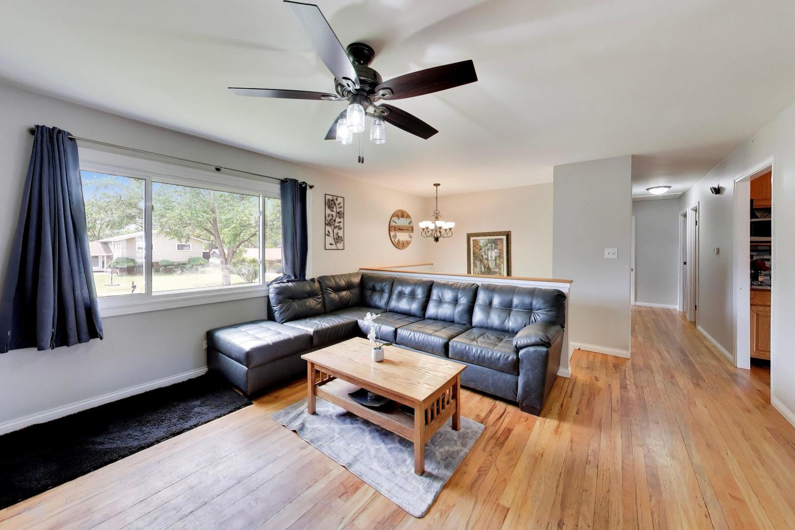 21W154 EVEREST Road