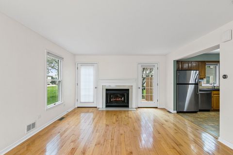 Tiny photo for 34415 N Saddle Lane, Gurnee, IL 60031 (MLS # 12629488)