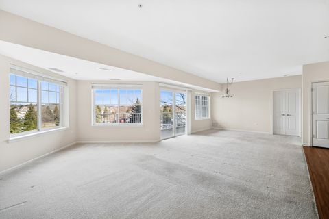 Tiny photo for 2220 Founders Drive #213, Northbrook, IL 60062 (MLS # 12565729)