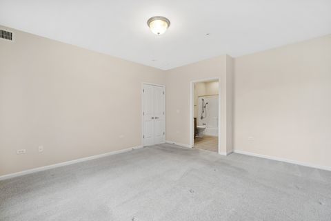 Tiny photo for 2220 Founders Drive #213, Northbrook, IL 60062 (MLS # 12565729)