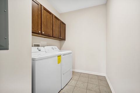 Tiny photo for 2220 Founders Drive #213, Northbrook, IL 60062 (MLS # 12565729)