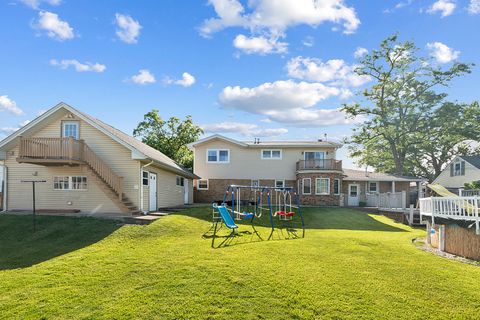 A home in Hickory Hills