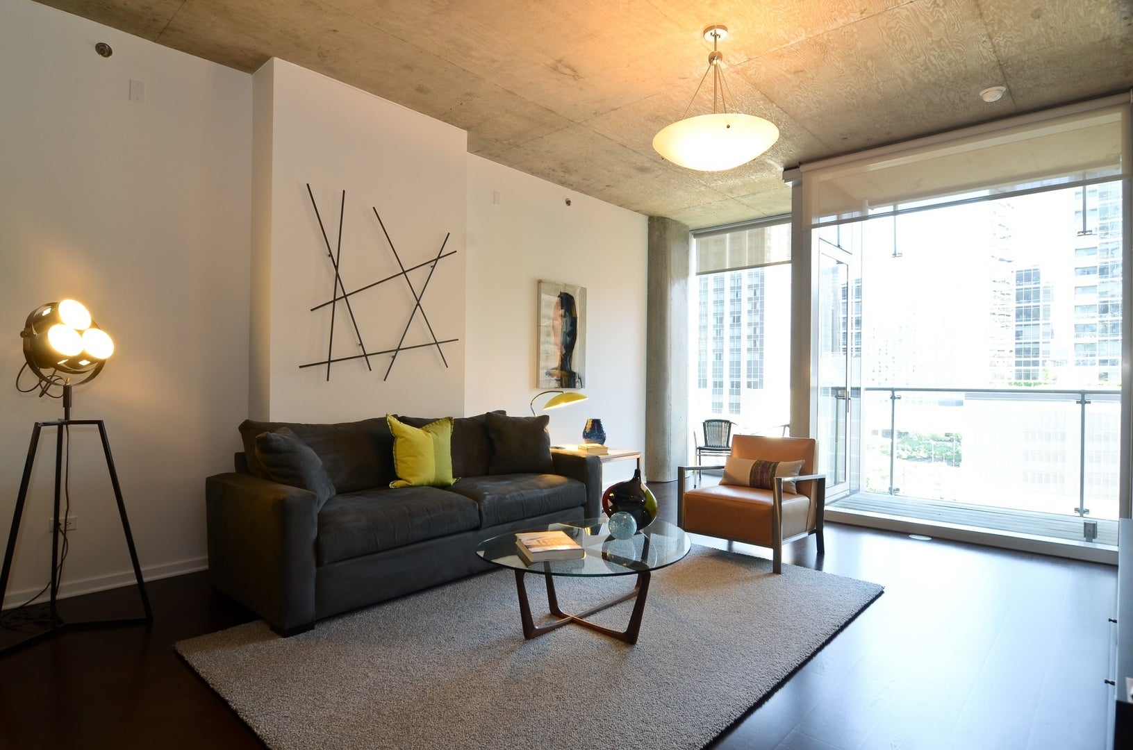 600 N Fairbanks Court 1308