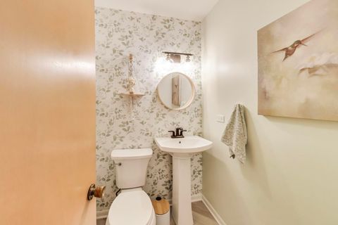 Tiny photo for 5200 Wright Terrace, Skokie, IL 60077 (MLS # 12596829)